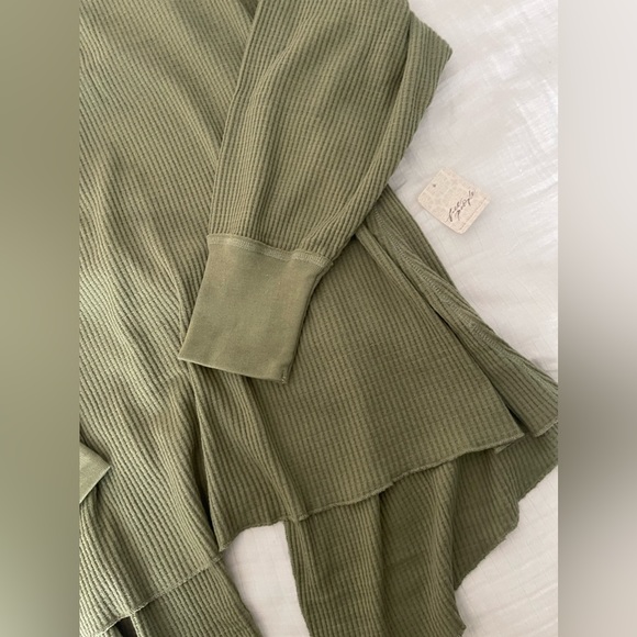 🎁NWT Free people oversized waffle long sleeve tunic top - Picture 3 of 4